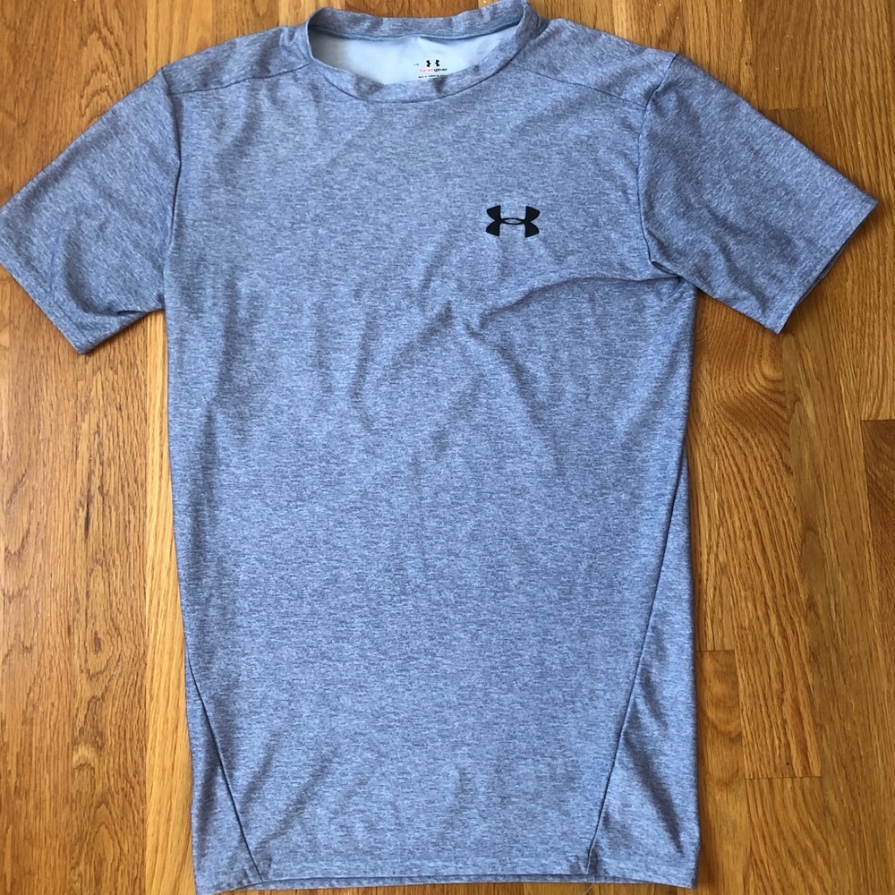 Under Armor t-shirt
